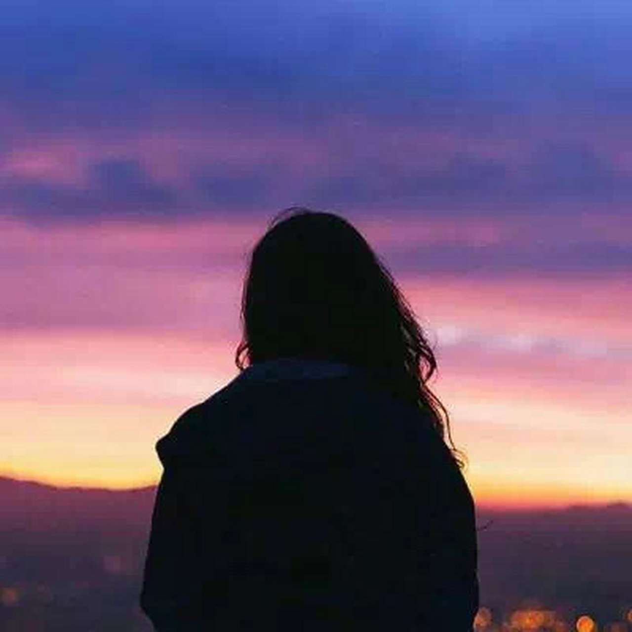 唯美有意境的女生微信背影头像