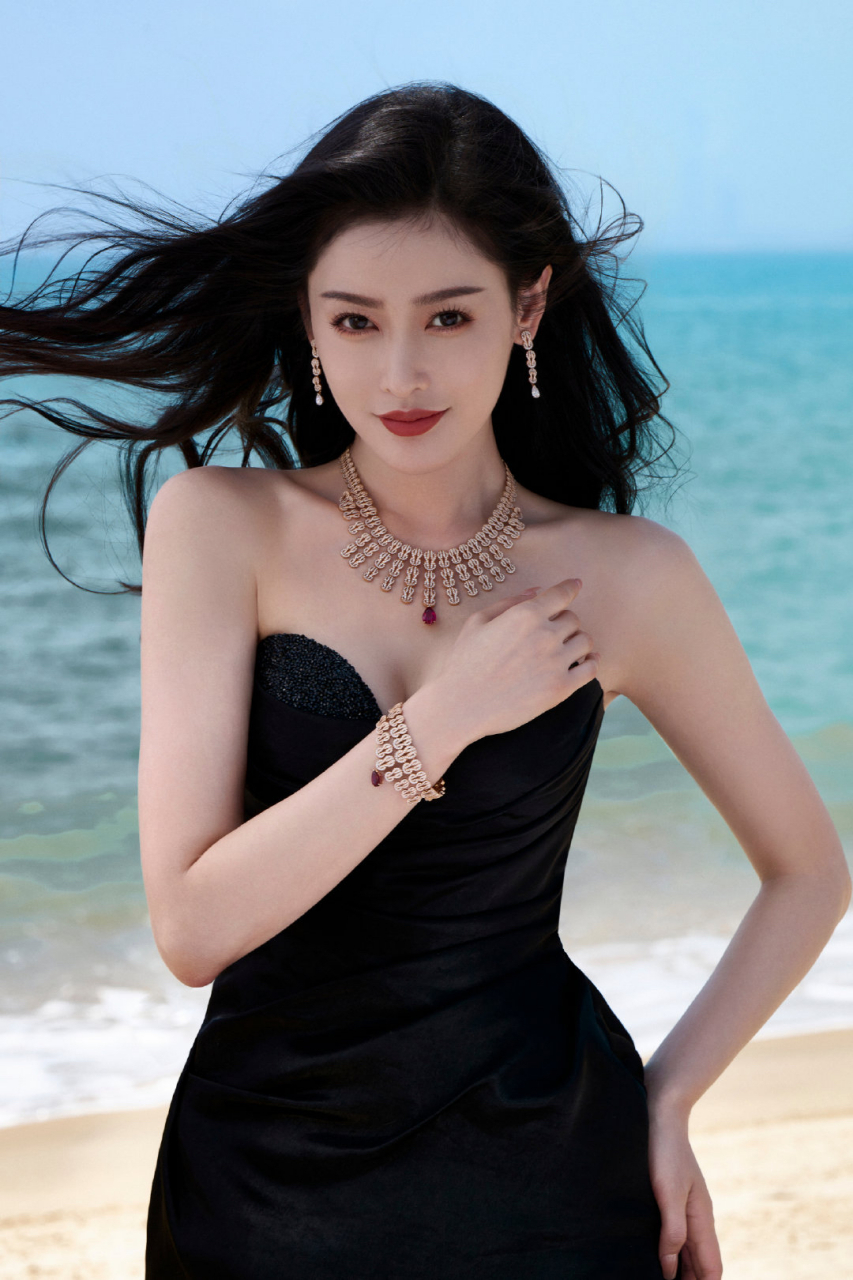 张天爱最新美图.#明星