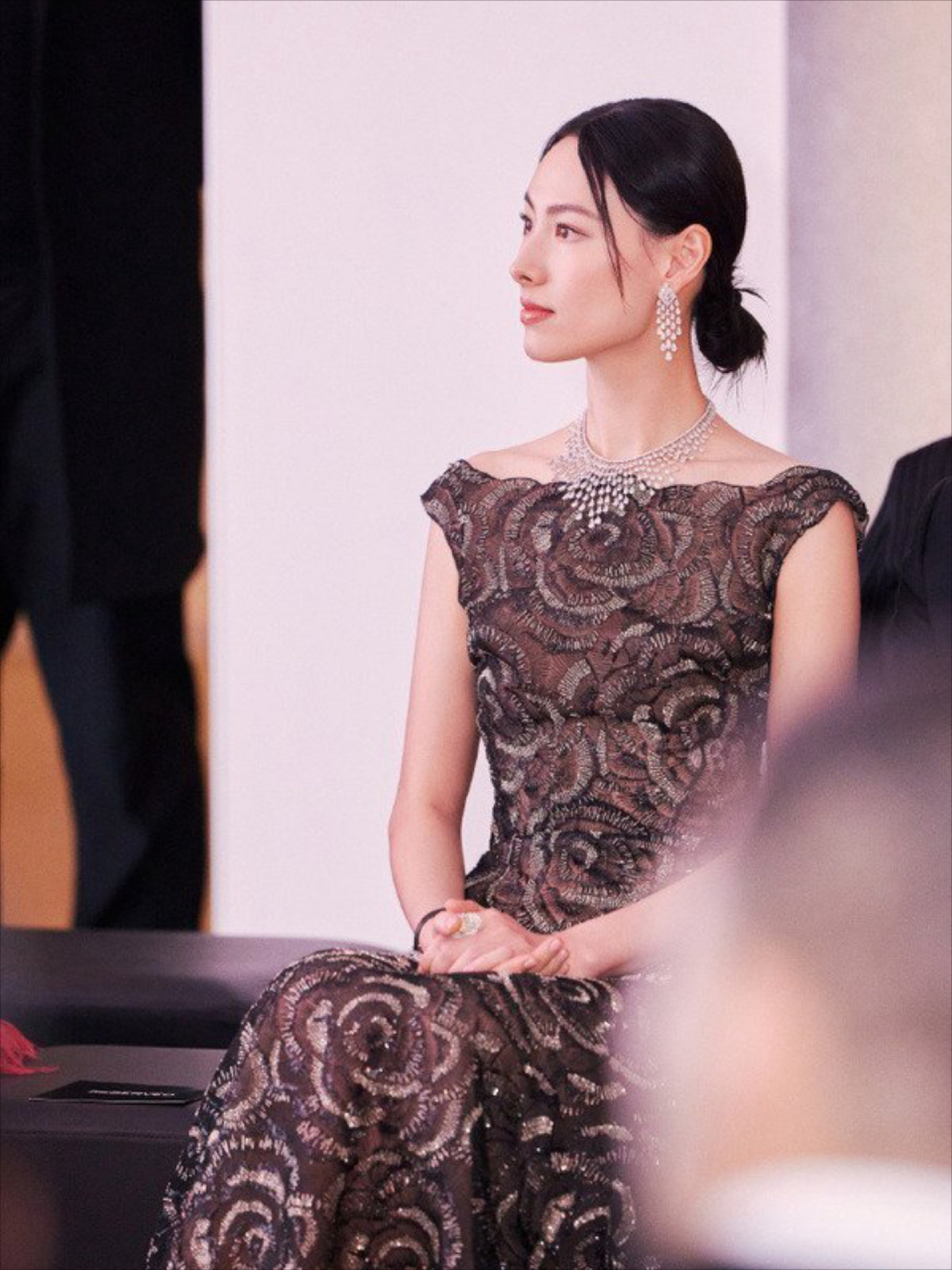 梁洛施,为爱情付出太过,现在要为了自己,重新出发了.