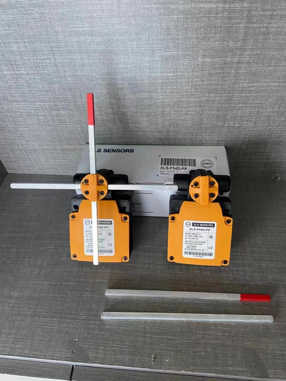 xls-p54d-pp十字限位开关xls-p54d-pp欧式起重机行车天车防撞限位器极