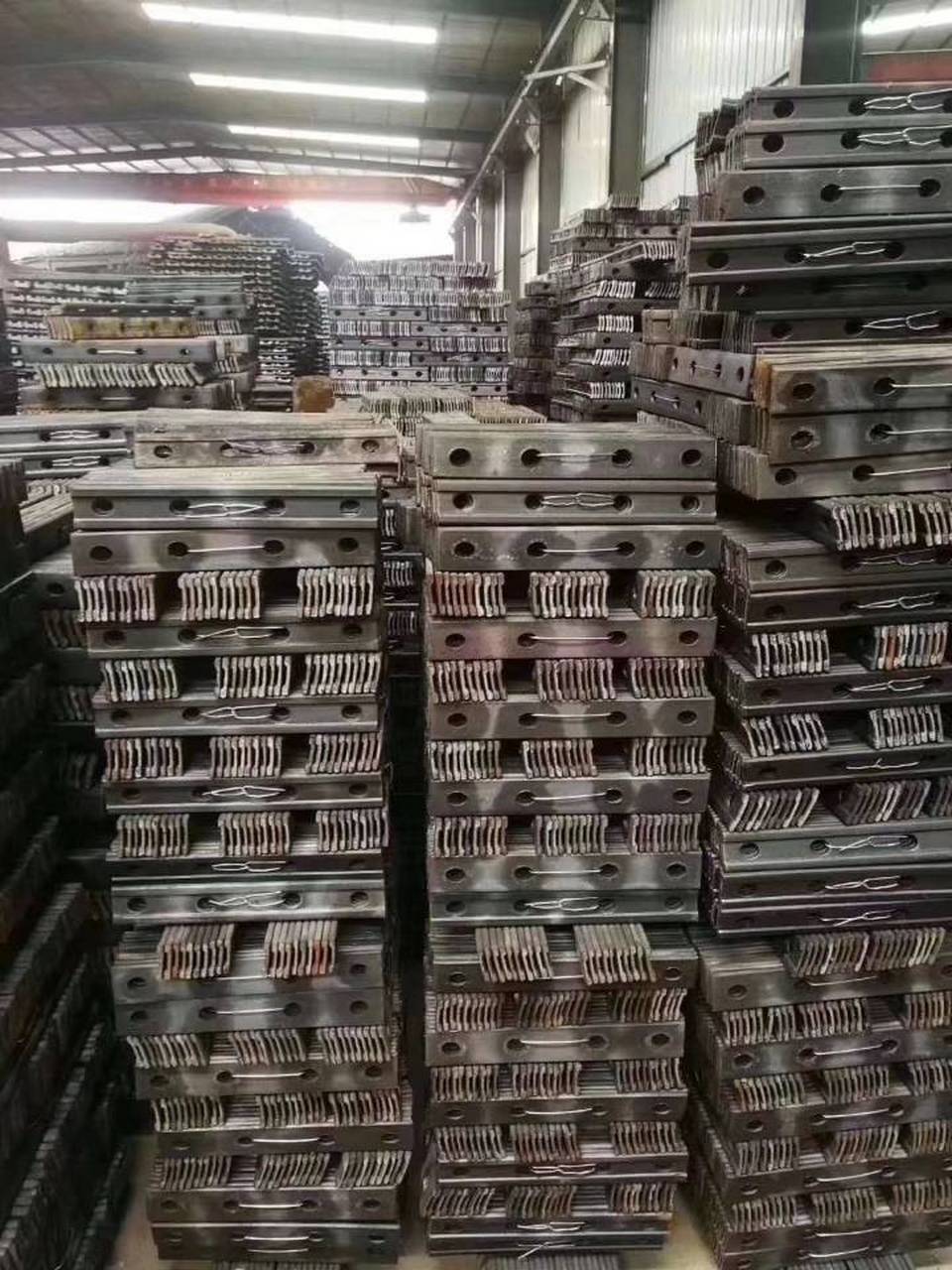 各种轻轨配用  道夹板8kg   12kg   15kg    18kg    22kg   24kg