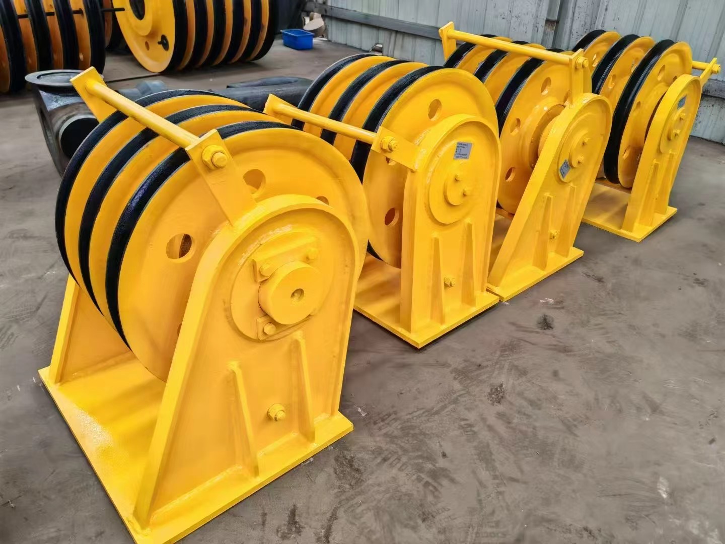 河南华工河南华工重型机械有限公司冶金车辆,抓斗,夹具,吊具,车轮组