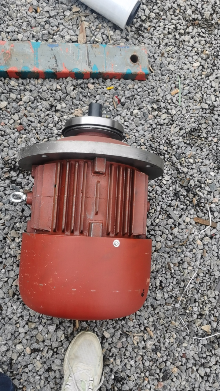 5kw锥形转子制动三相异步电动机,青州市大力电机厂yse802-4-0.