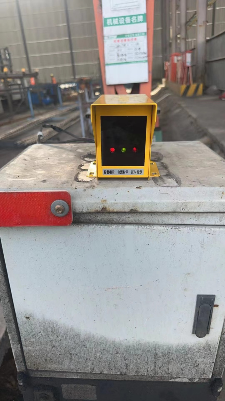 预制梁场龙门吊起重机加装起重电器激光防撞限位器,220*190的双梁行车