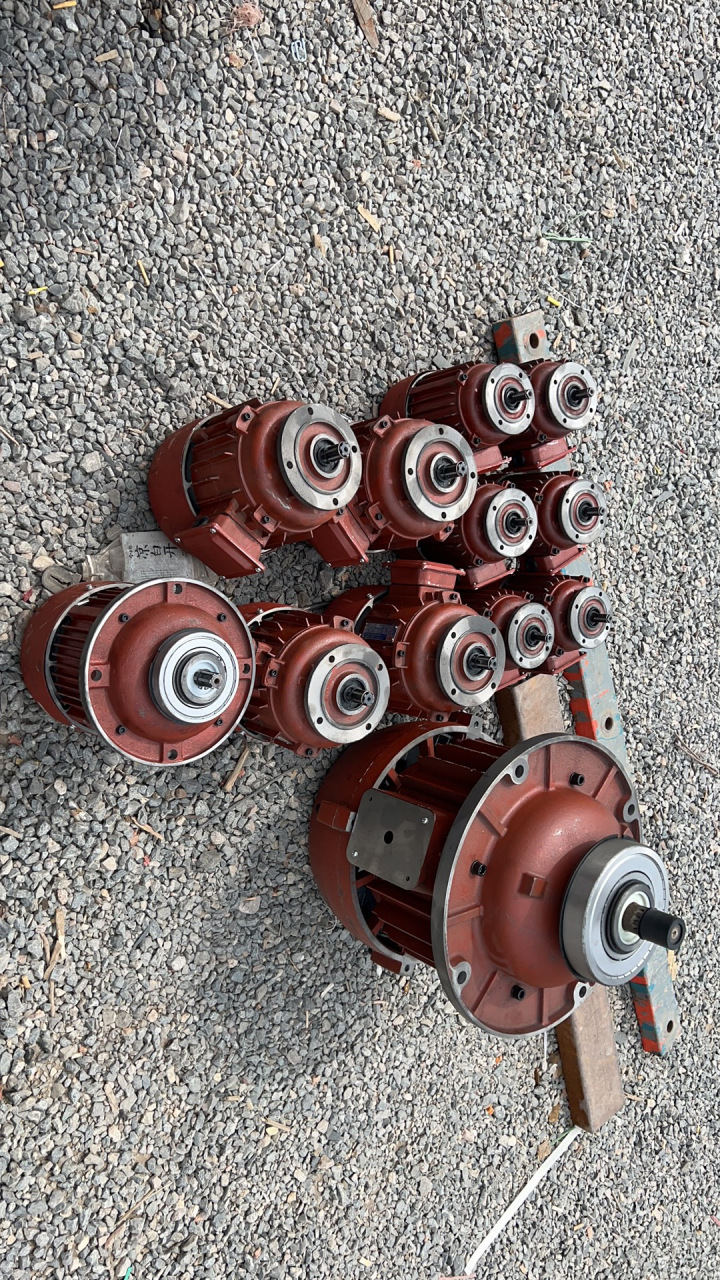 8kw锥形转子制动三相异步电动机,zd151-4-13kw锥形转子制动三相异步