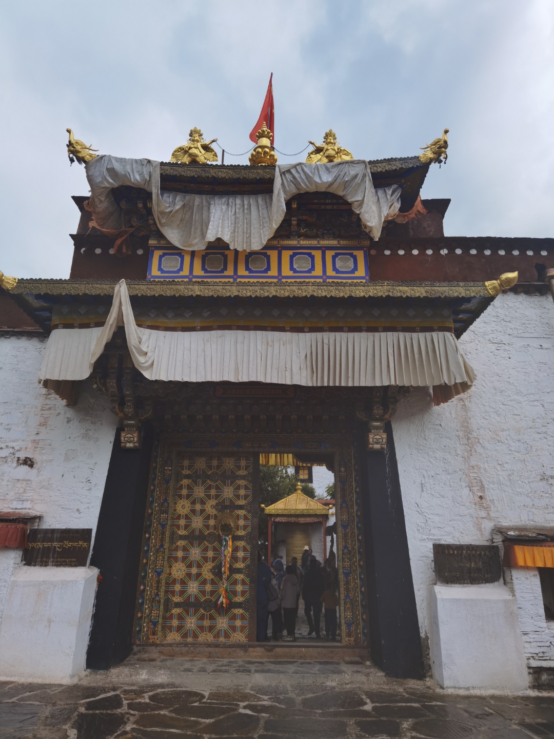 赛卡古托寺(海拔3700米)风光