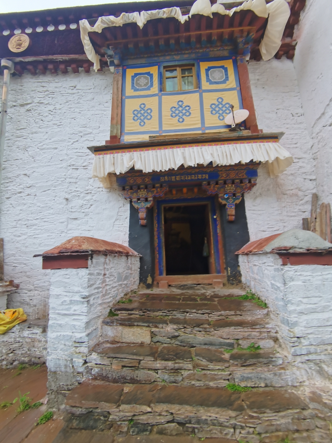 赛卡古托寺(海拔3700米)风光