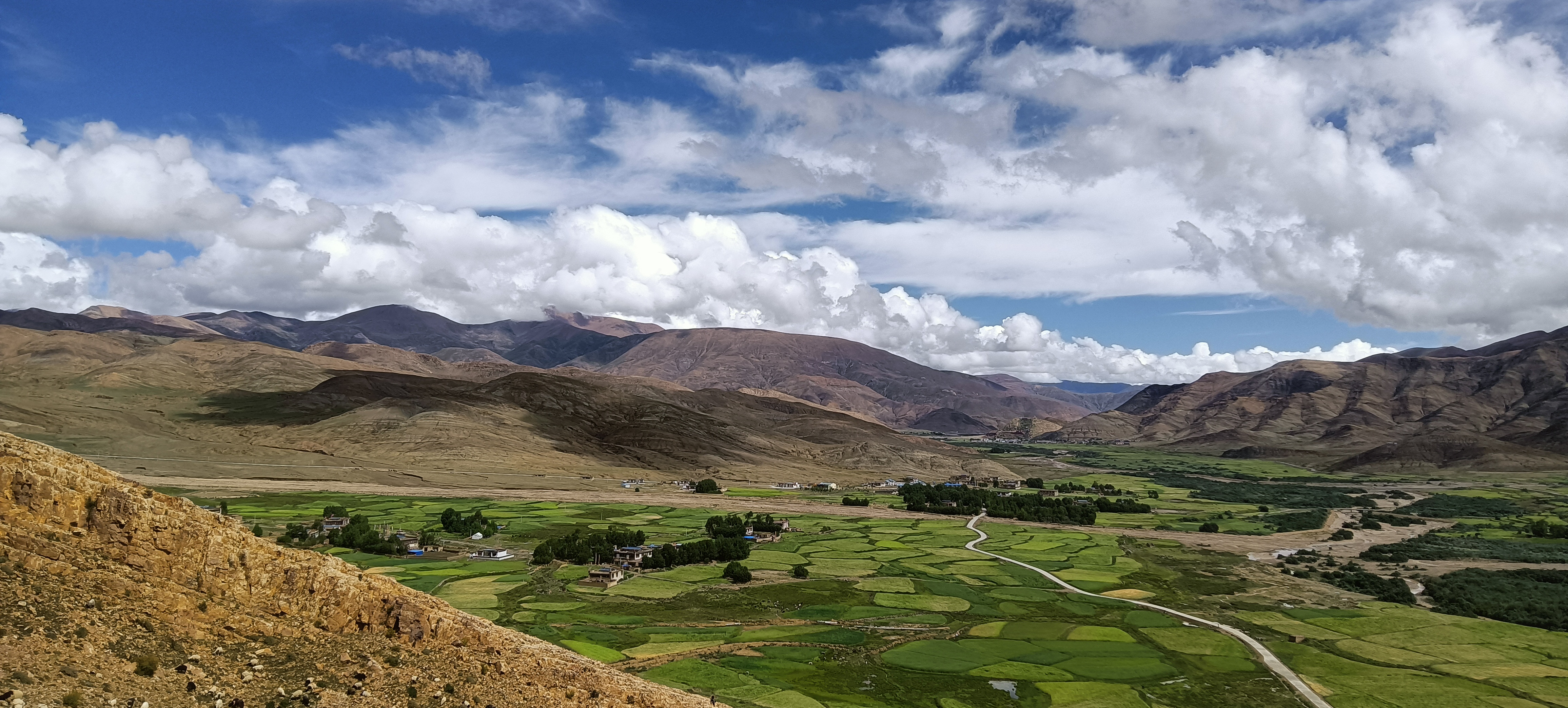 白朗县旺丹乡巴金村,美丽的 环境