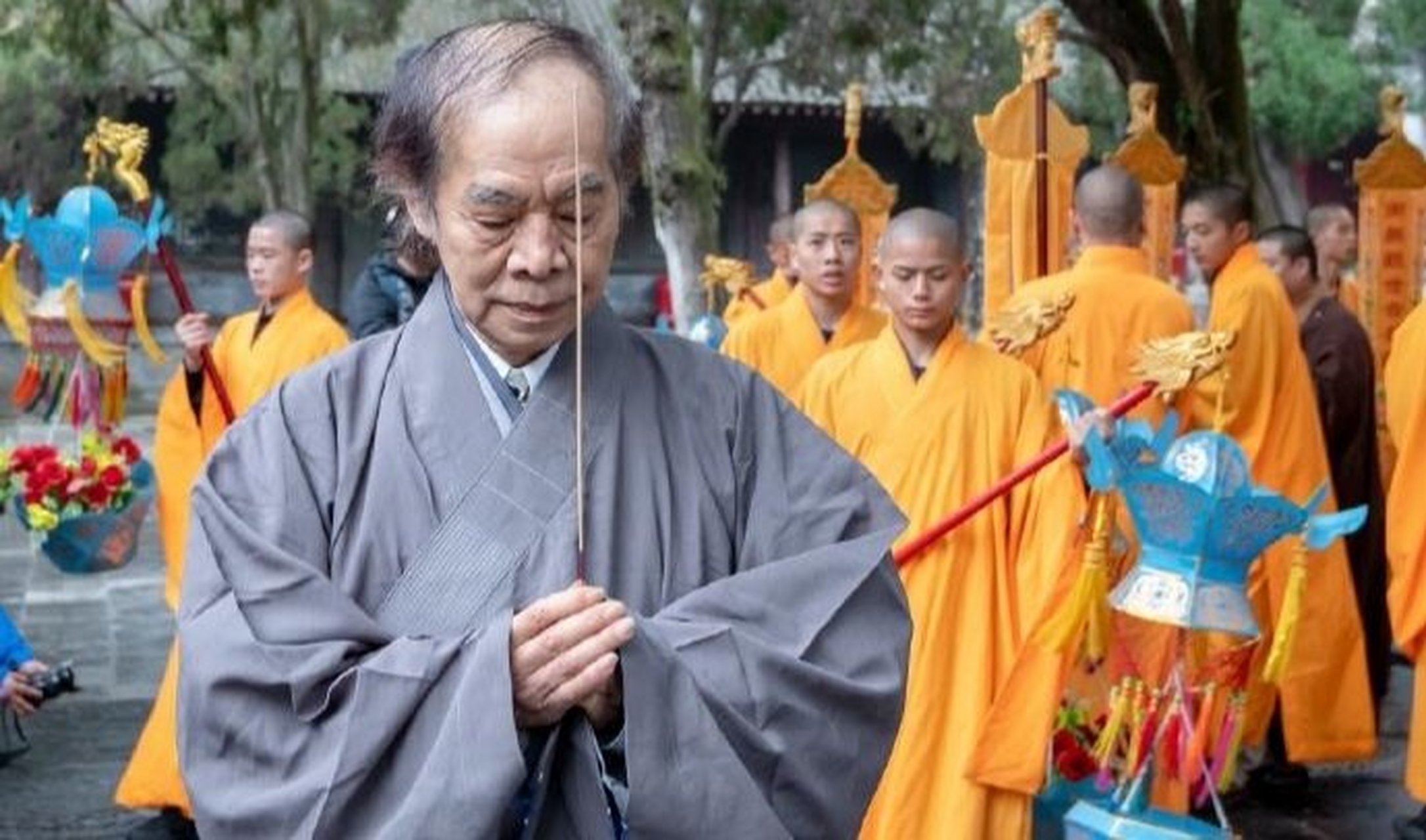 72岁的台湾漫画家蔡志忠在河南少林寺出家,一生未娶妻,创作漫画一百多