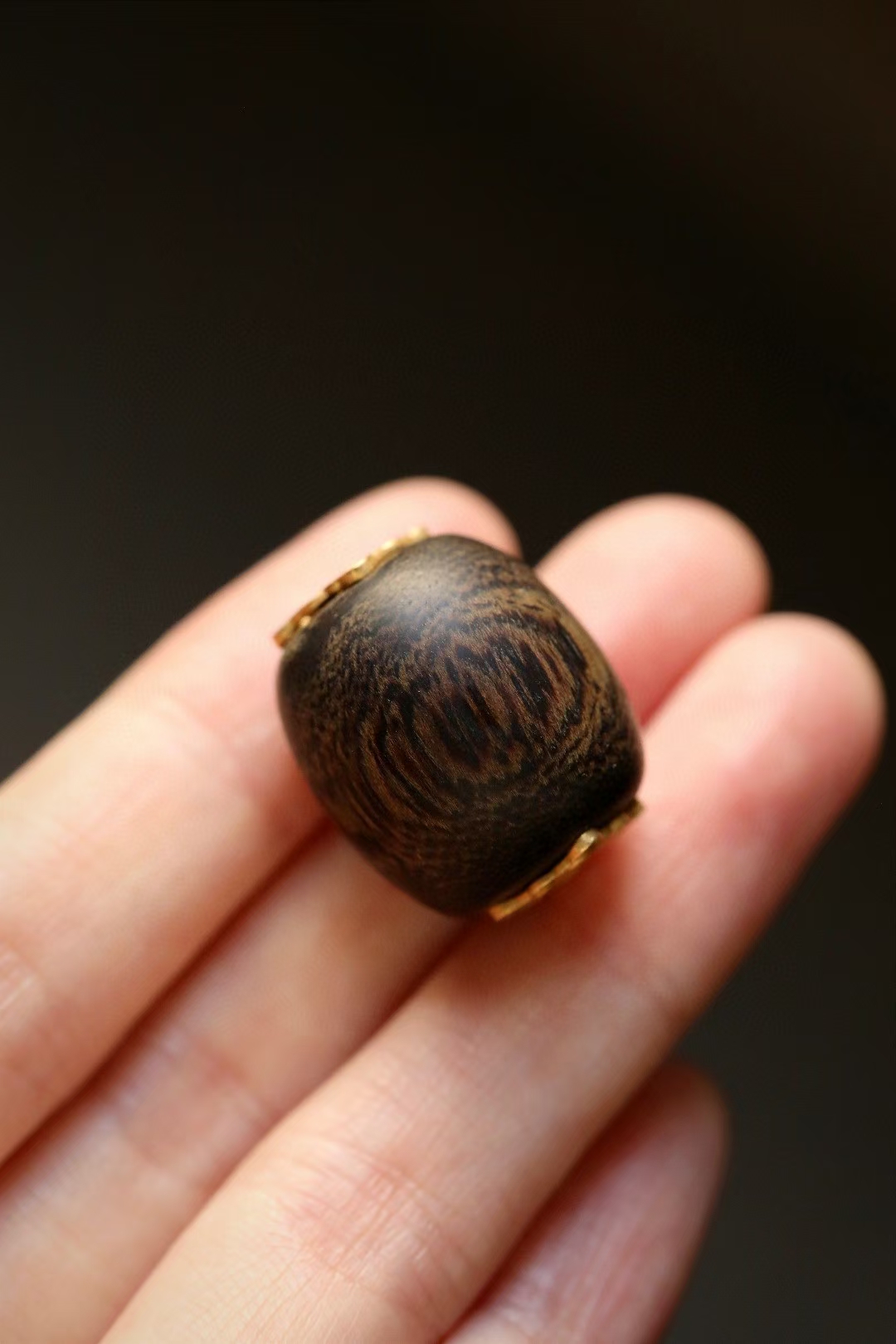 上下通孔,18k金镶嵌,可横佩作转运珠,可竖穿作吊坠,多样化搭配,佩戴