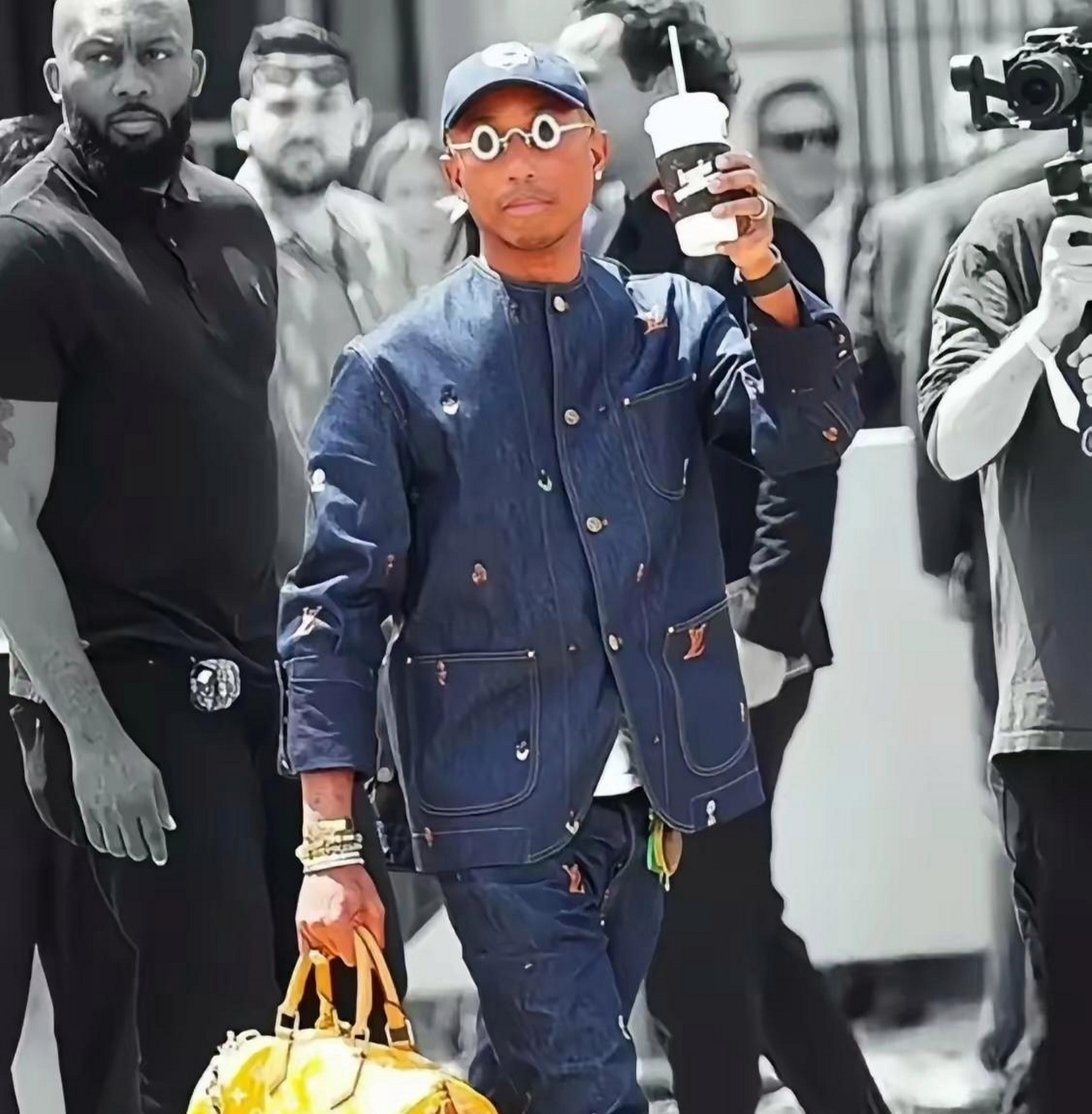 听说是lv的总监,你感觉怎么样!