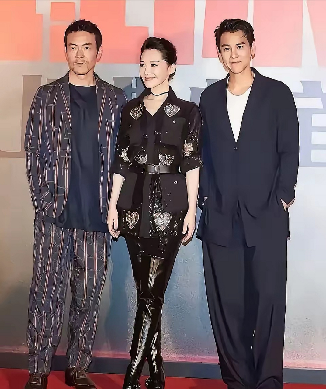 娱乐#  廖凡,许晴,彭于晏,红毯上的经典组合,时光如影,记忆如歌.