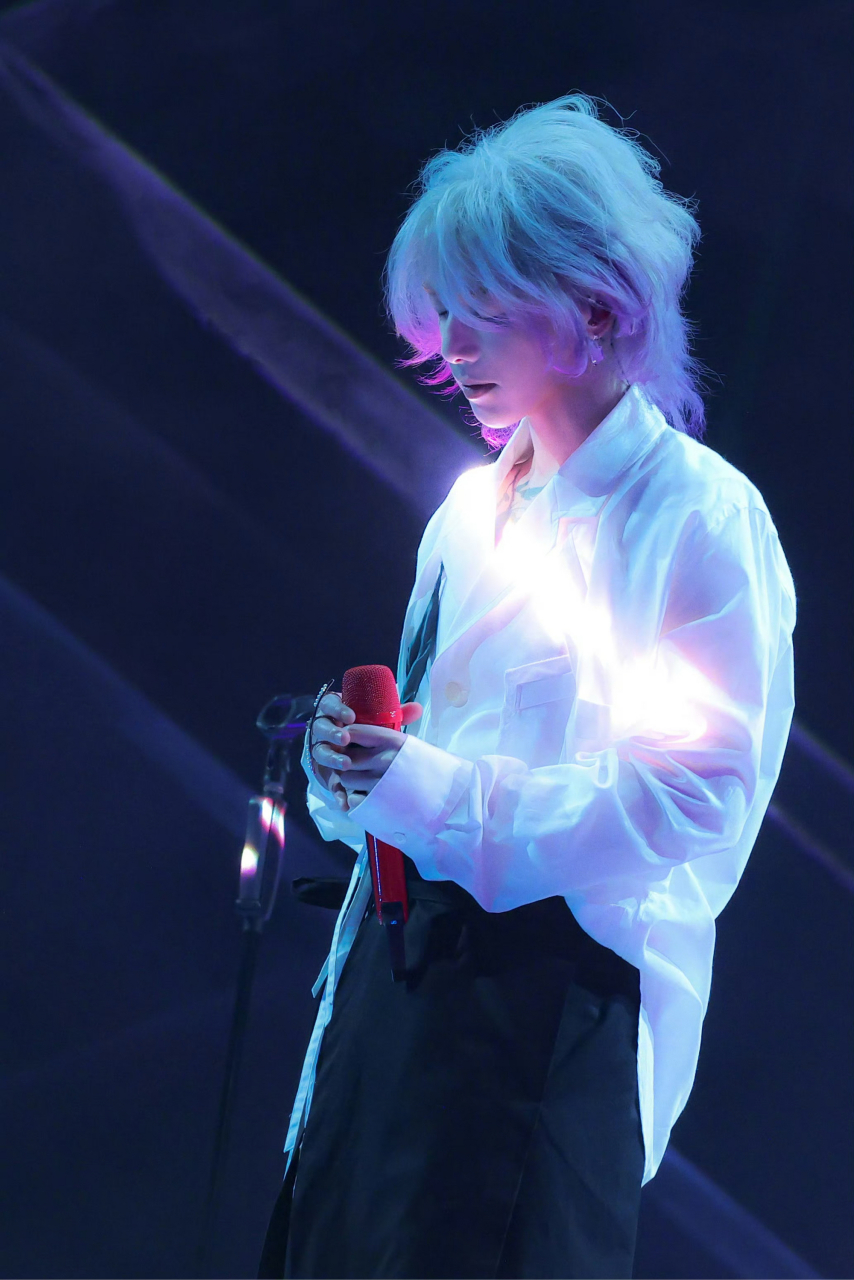 华晨宇演唱会南京站圆满落幕!舞美造型全升级,嗨唱引爆金陵!