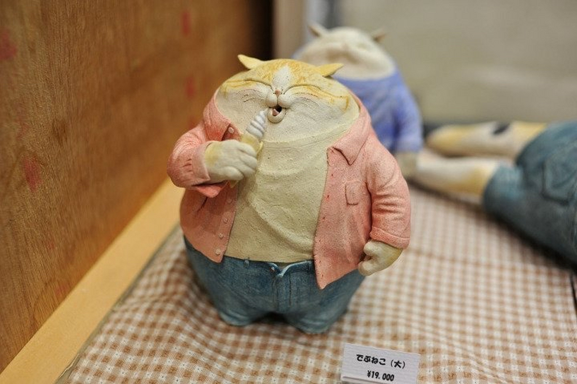 日本雕塑家 masaki tak 的黏土艺术作品,这群快乐的肥喵,可爱而亲切.