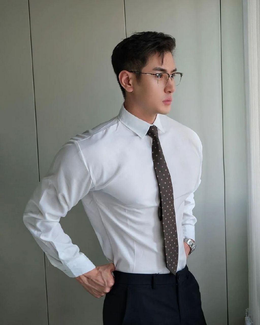 正装帅哥#帅哥