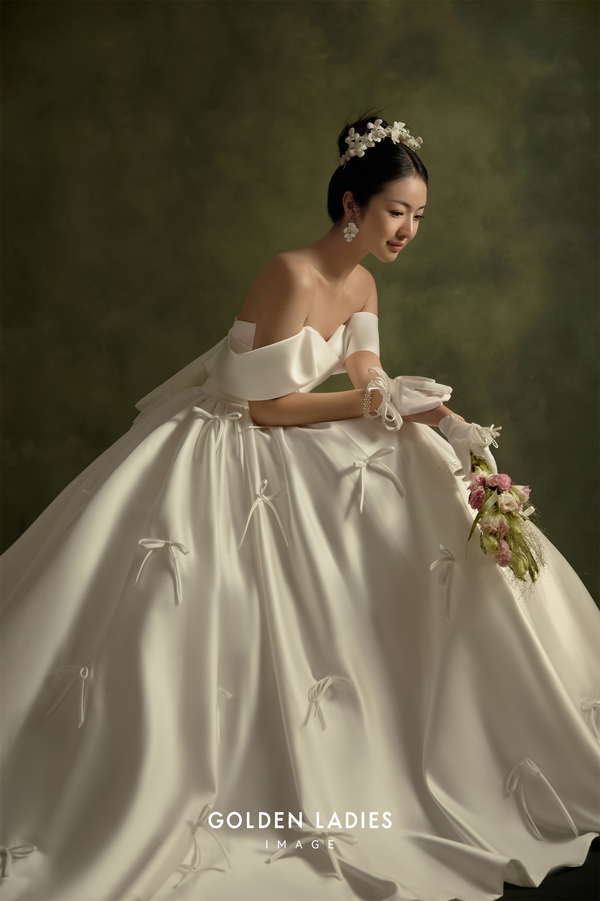 海口婚纱照 | 复古油画 08 独具特色的油画布景 通过艺术的笔触去