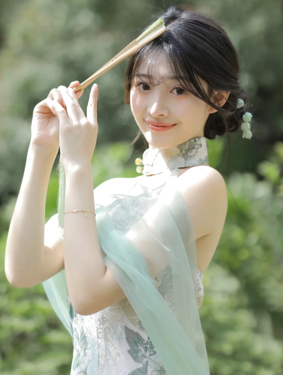 梓渝粉发