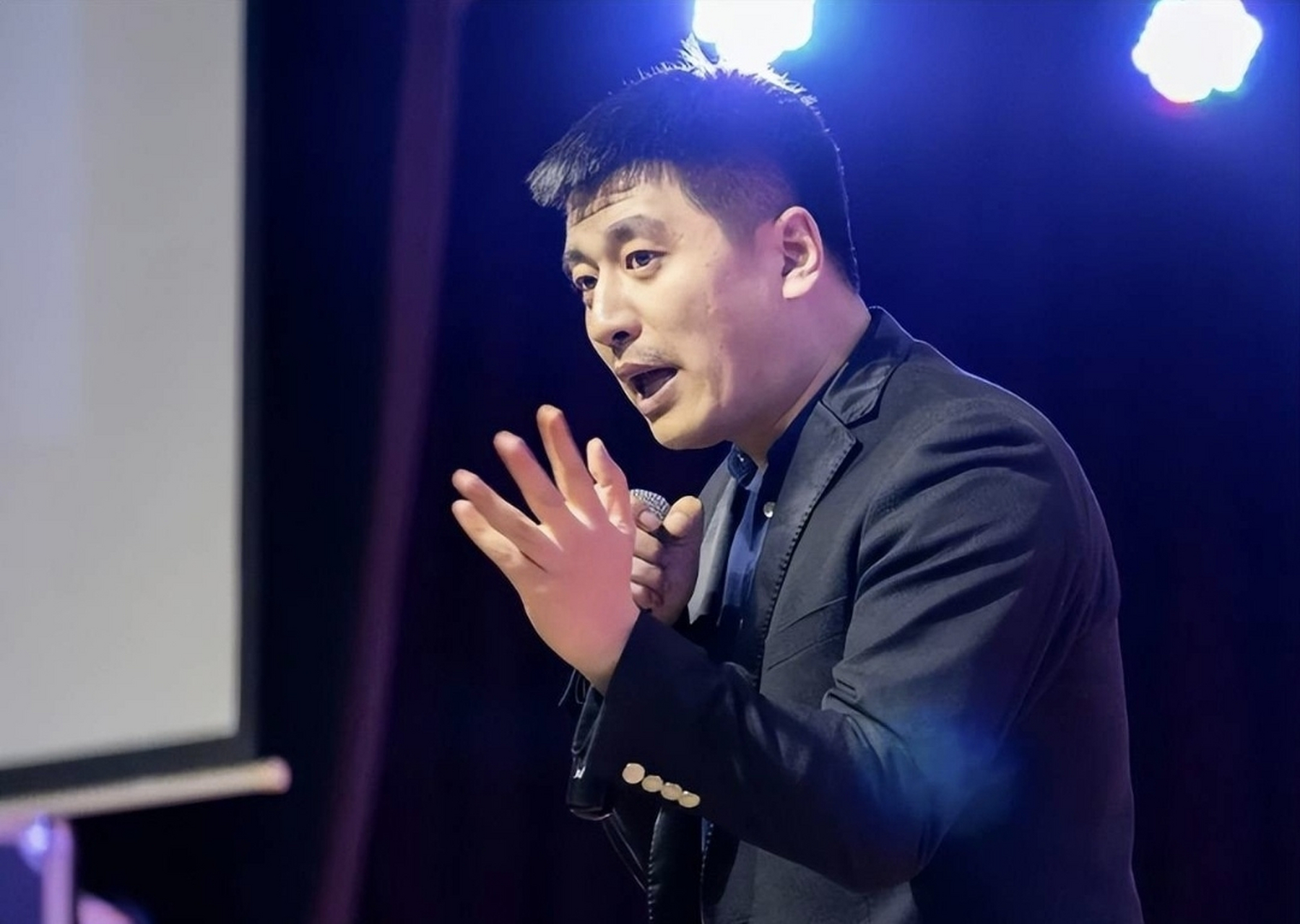 【张雪峰:我说过今年考研人数会下降】考研名师张雪峰成功预言2023年