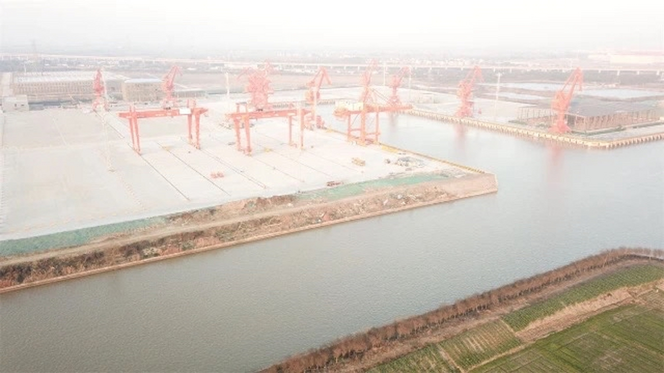 近日,常州内河港溧阳港区溧城西作业区码头项目水工及道堆工程顺利
