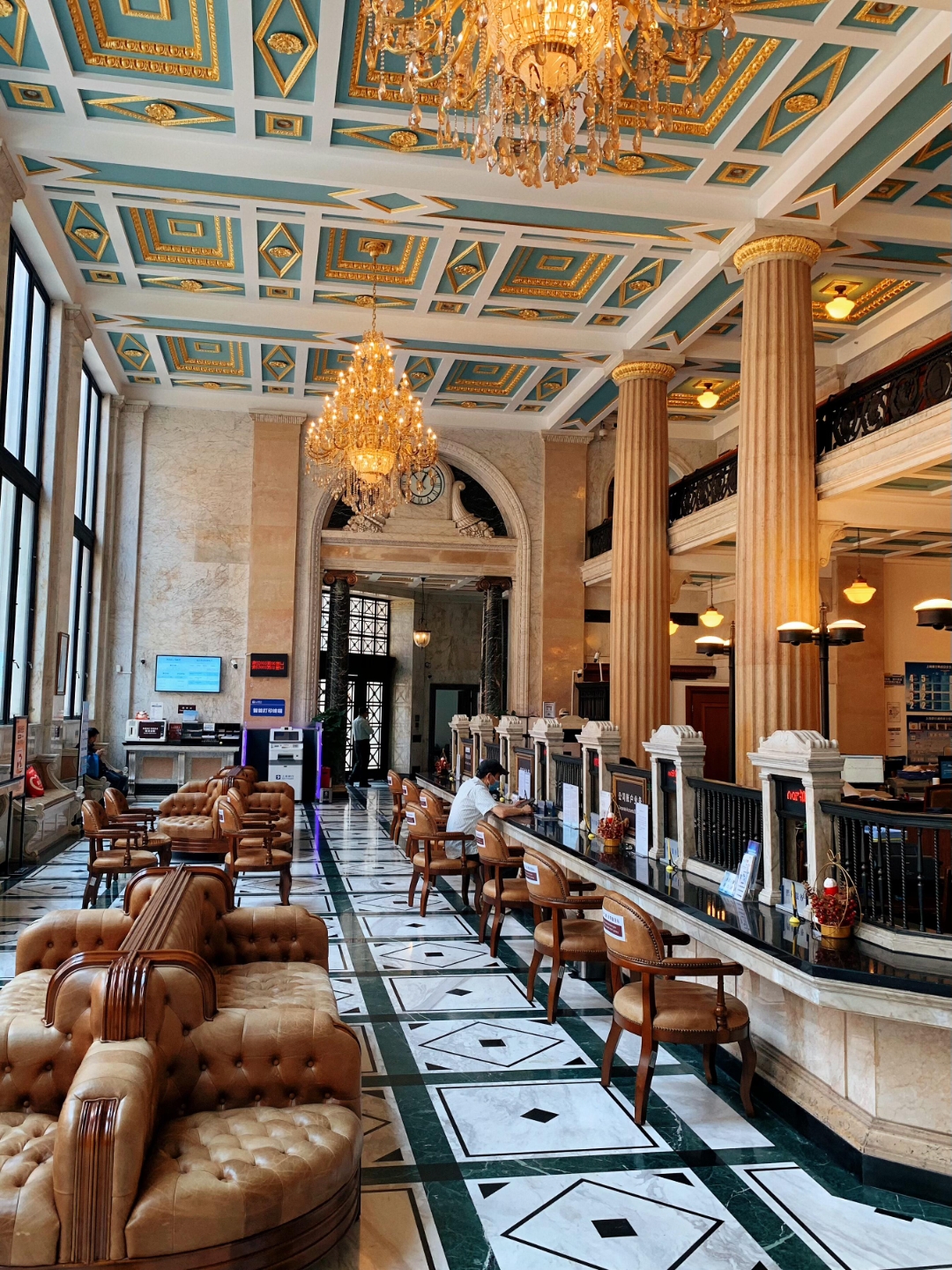 夏季百家接力赛#来上海外滩游玩,四川中路联合大楼可千万别错过