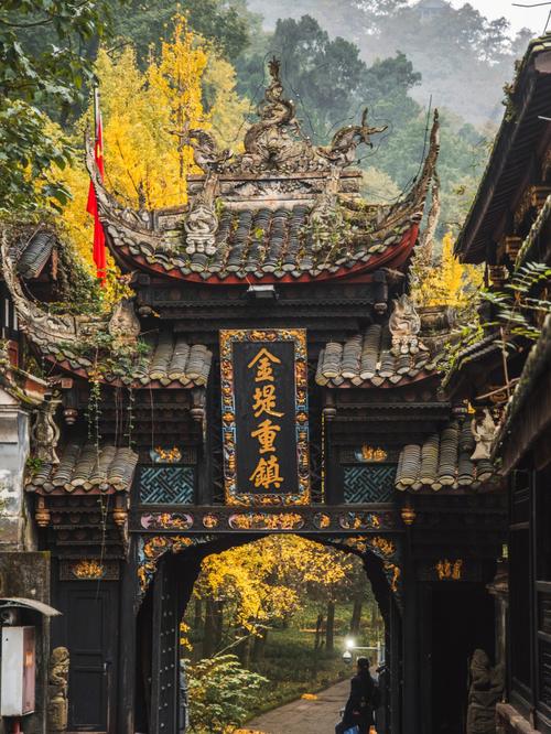题都江堰二王庙 印炳文 巧引流波伏江龙,导水溉川夺天工.