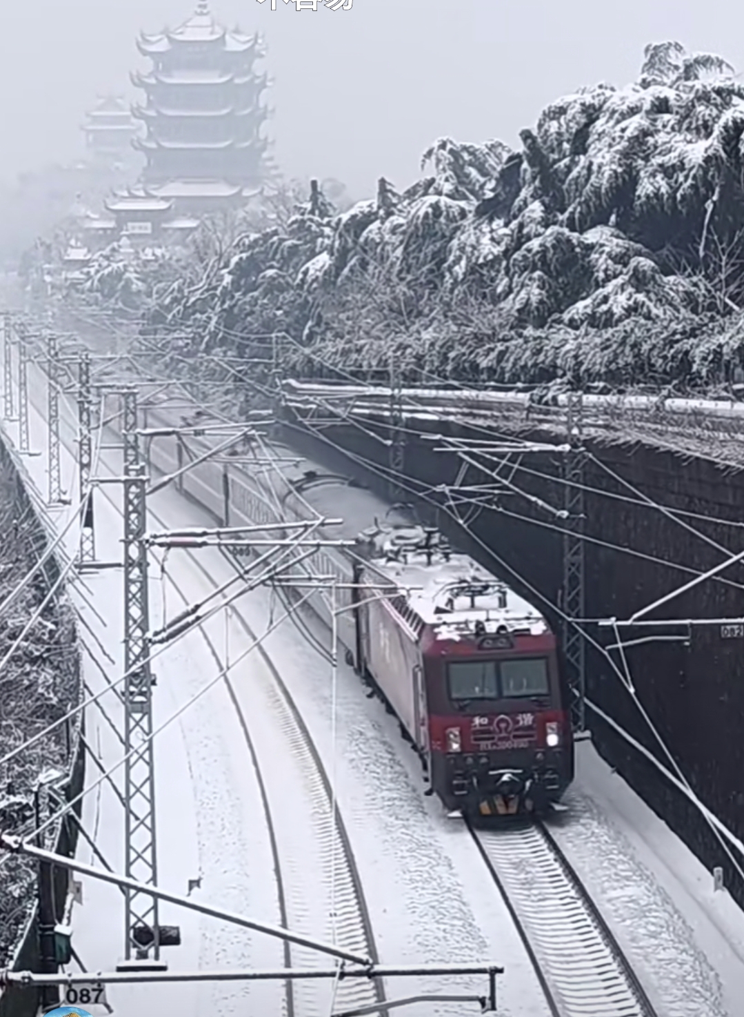 雪景火车图片大全图片