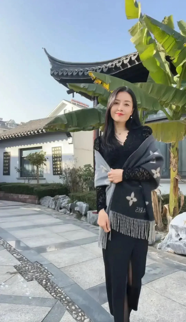 我可以吧!气质不错的徐娘啊i?