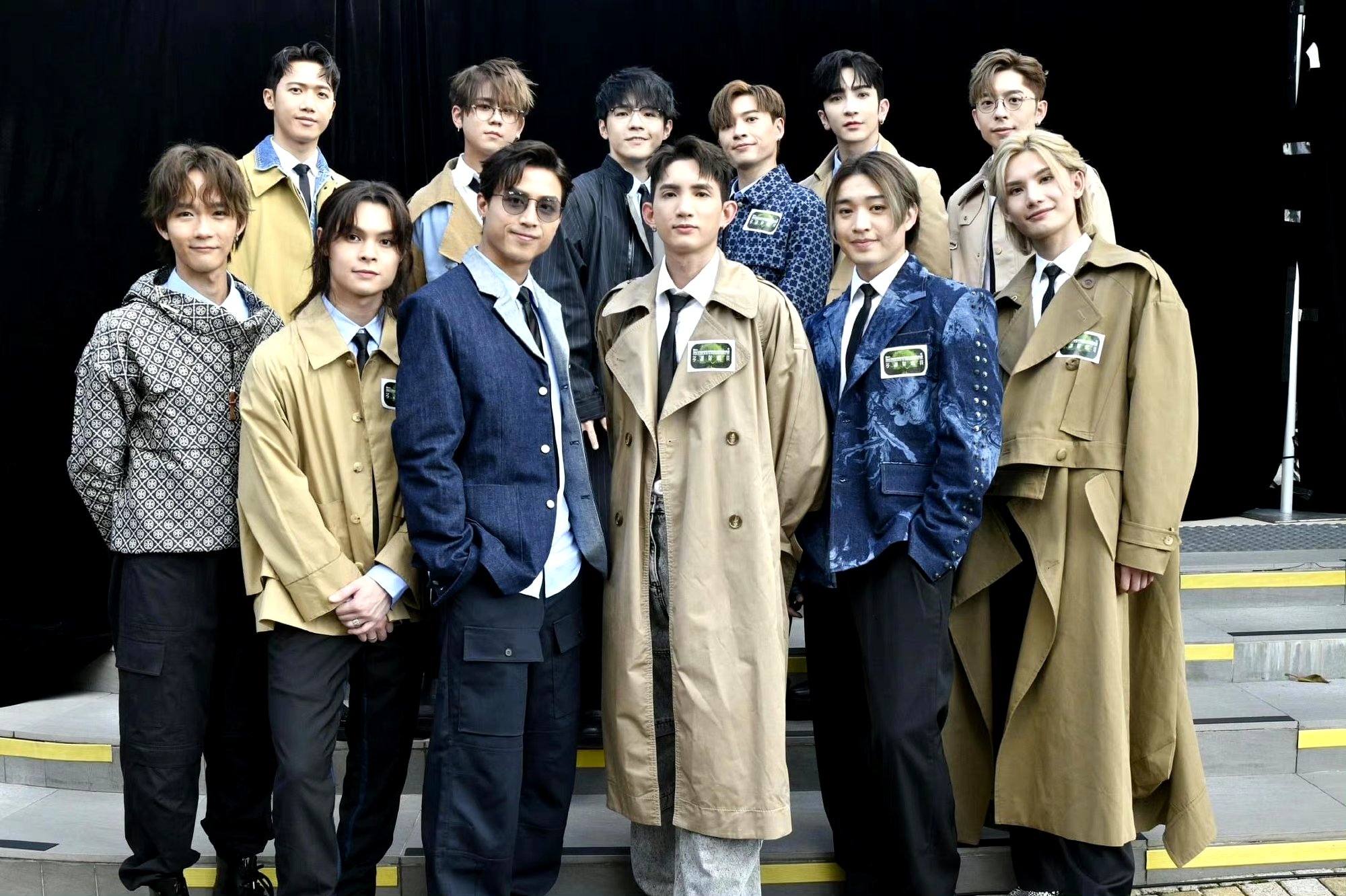 香港顶流男团mirror,个个看上去很有实力的样子,虽然我哪一个都不认识