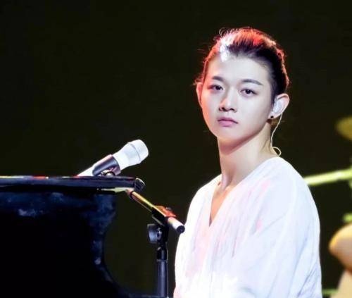 博主"三代鹿人","正经的老邪"就网上发表贬低诋毁霍尊的言论公开道歉