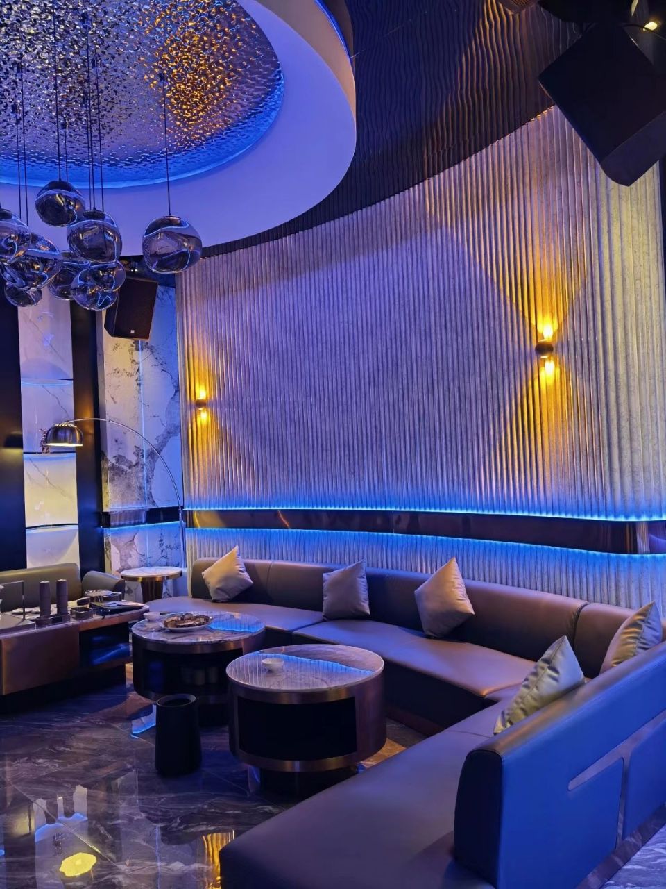 西安商务ktv会所包厢预定攻略  西安这座城市总是拥有浪漫的风景,您