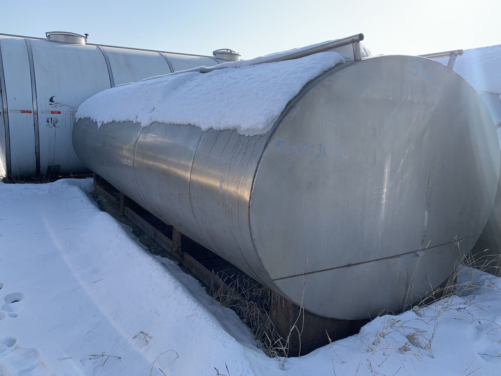鸿业二手设备(牛奶运输罐)提醒您,不锈钢罐需要定期进行安全检查.