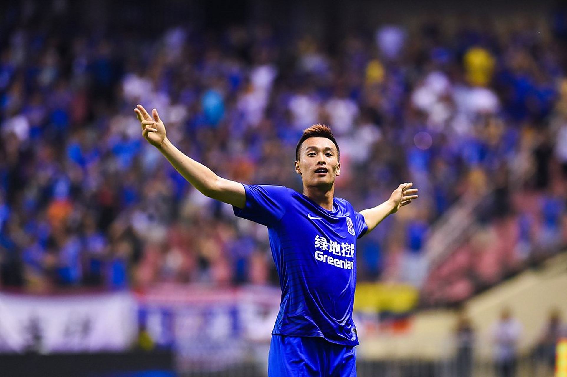 申花球员朱辰杰因伤退出国足集训,队友金信煜发微博送祝福!