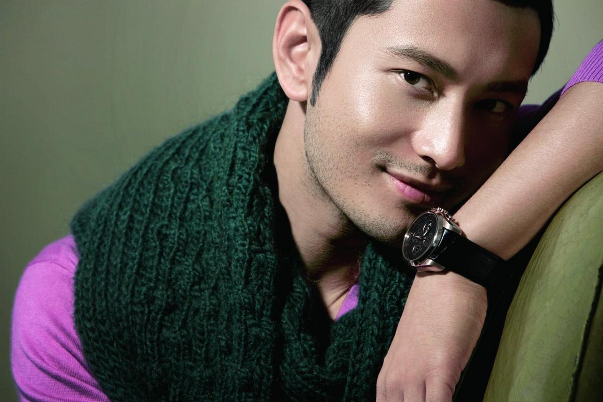 1,黄晓明录综艺的时候,每次都会给大家带各种各样的礼物,所以大家都很