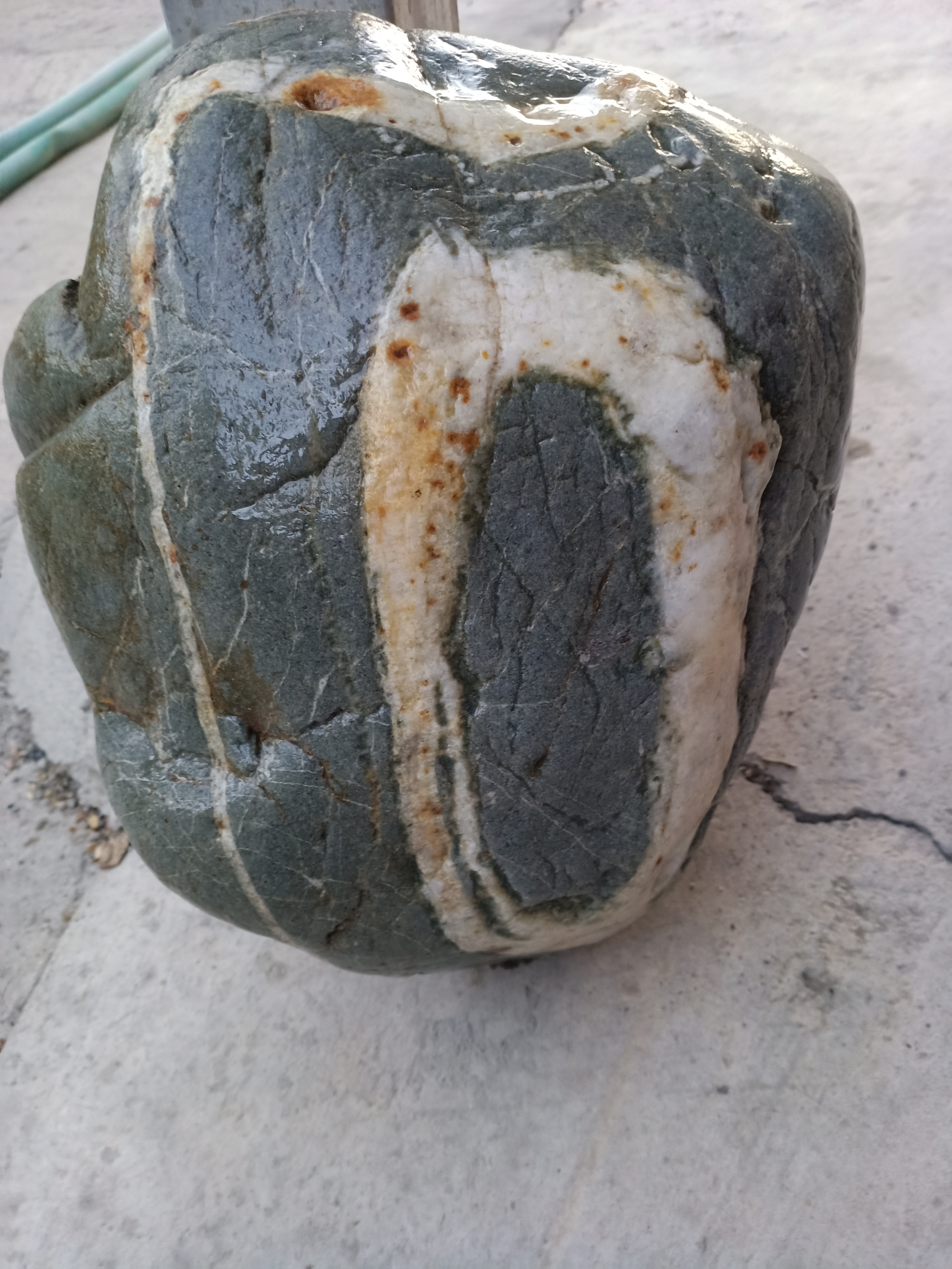 中国汉字有多值钱?一字千金篆体石字