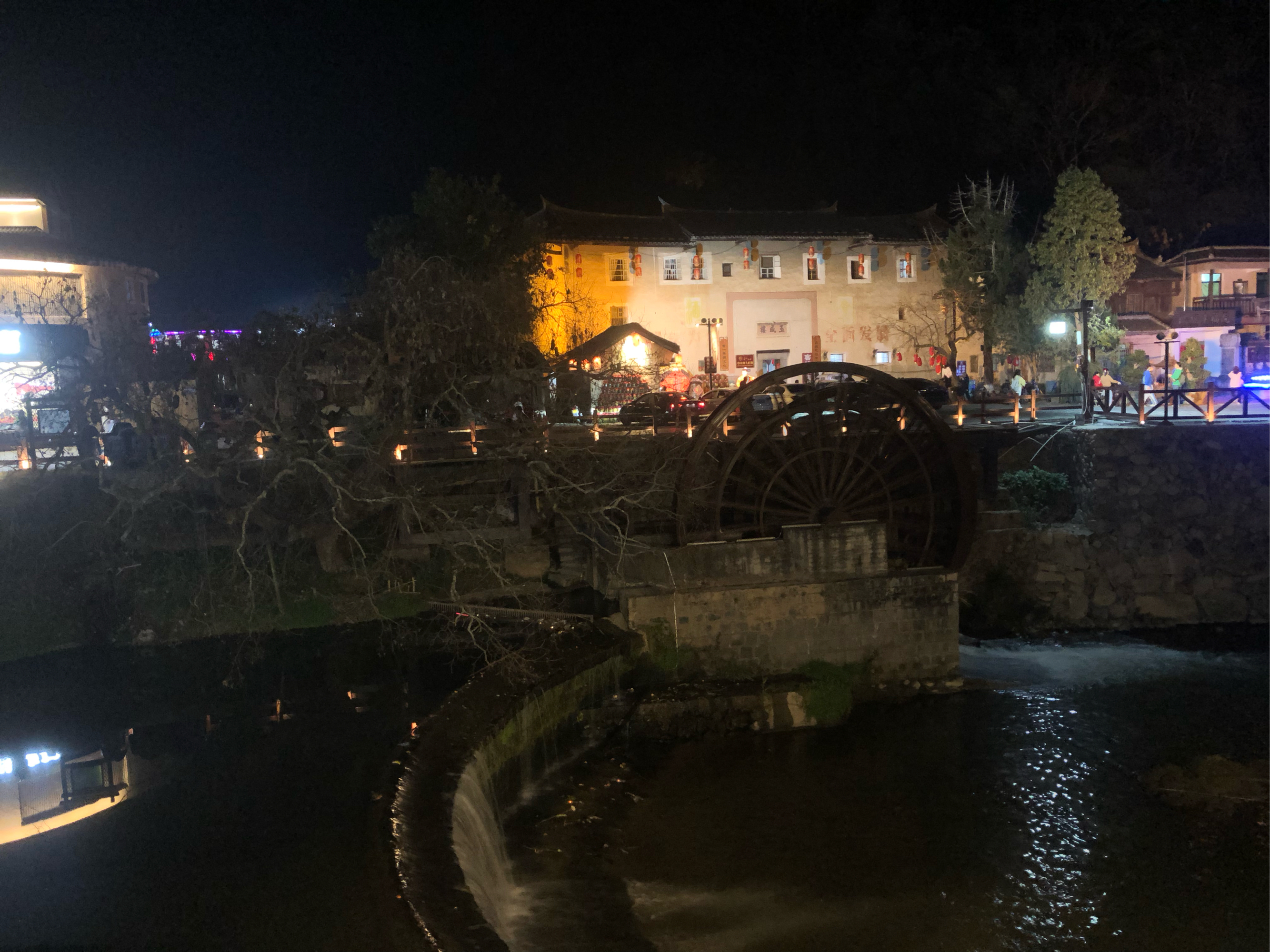 永定土楼夜景图片图片