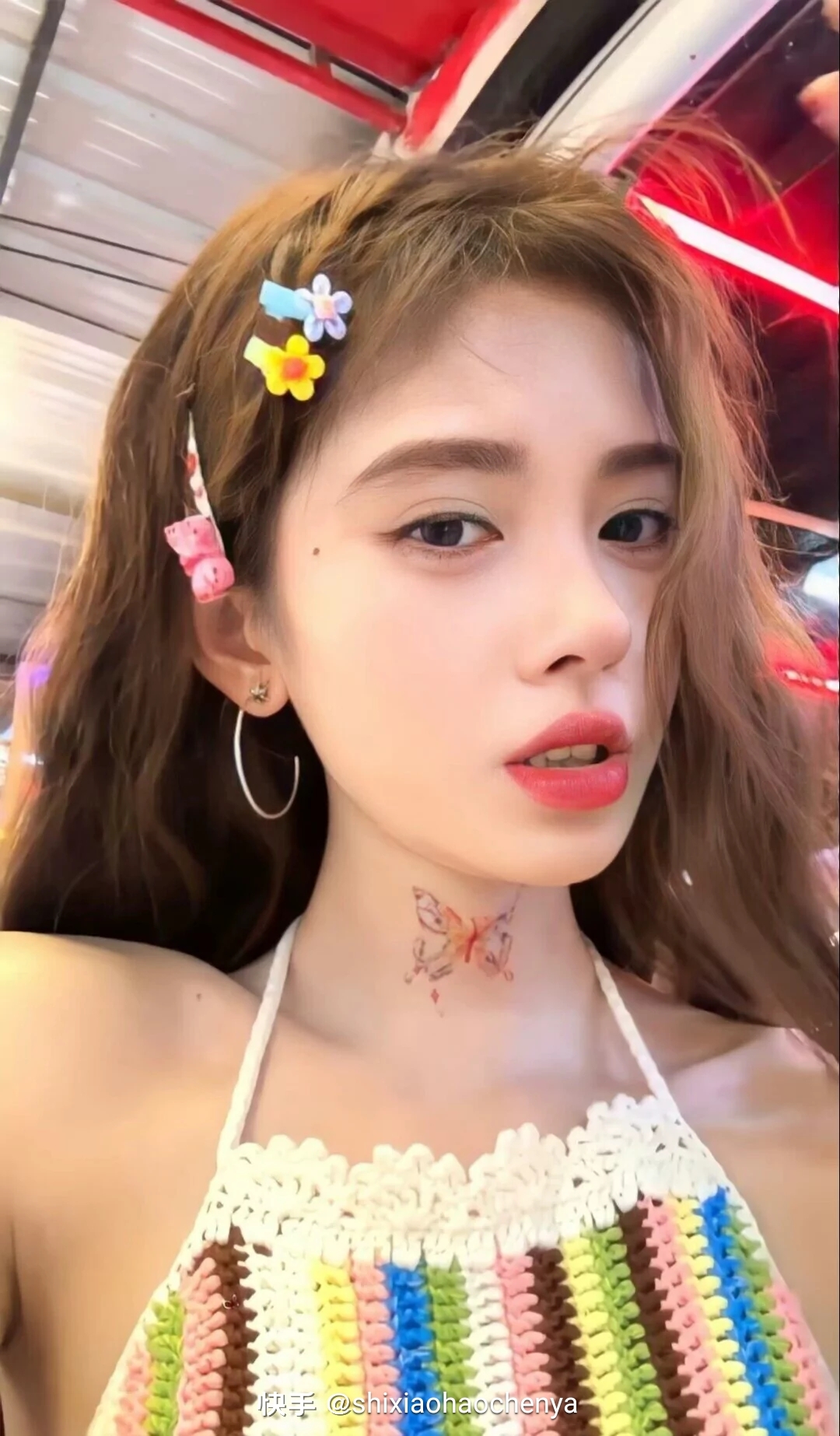 鞠婧祎的粉色系装扮,犹如春日里的一抹清新,让人眼前一亮