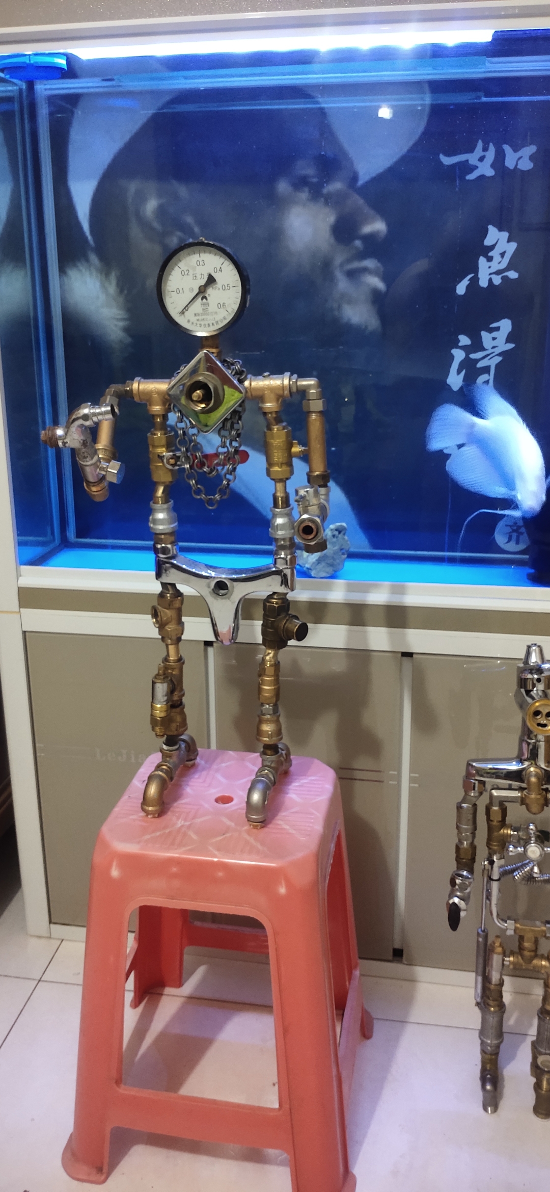 手工制作机器人 废旧水龙头管件制作
