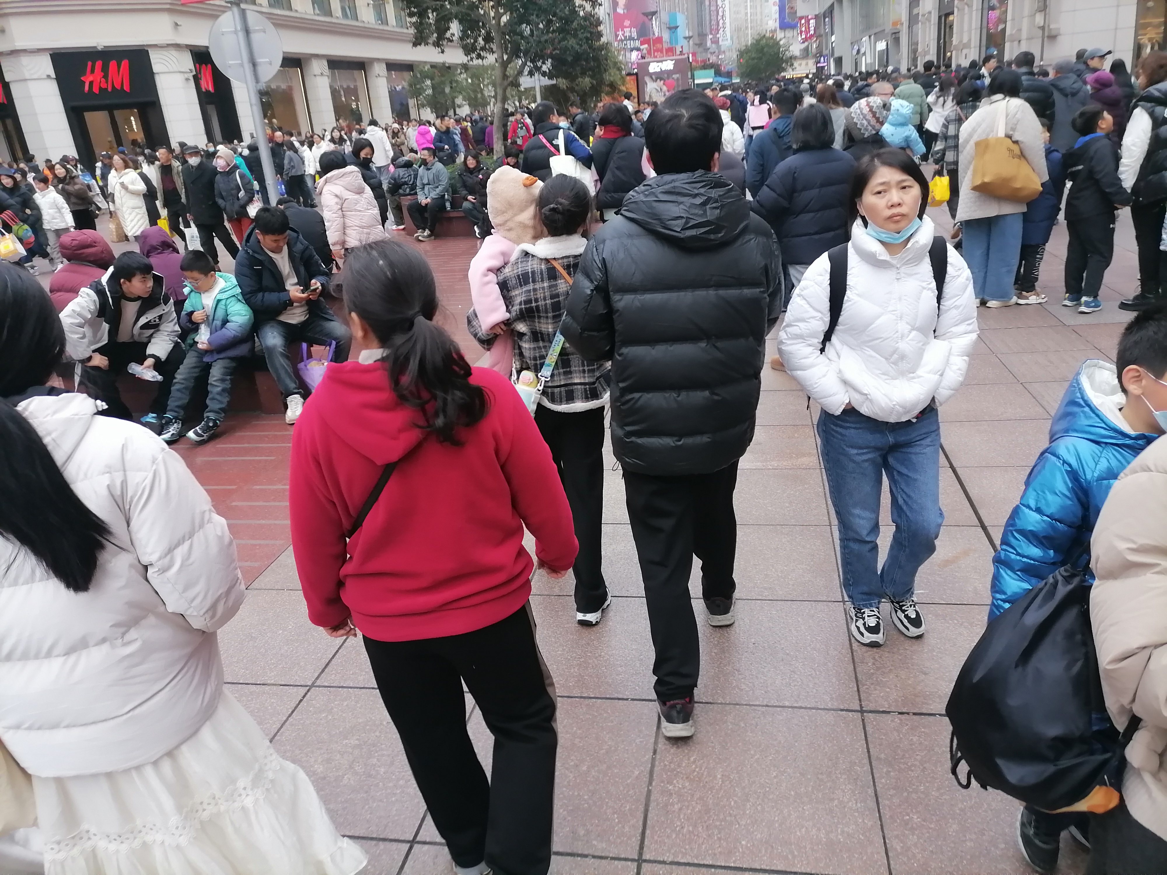 大街上普通人图片洛阳街道人多图片三月份大街上匆忙 #随手拍生活