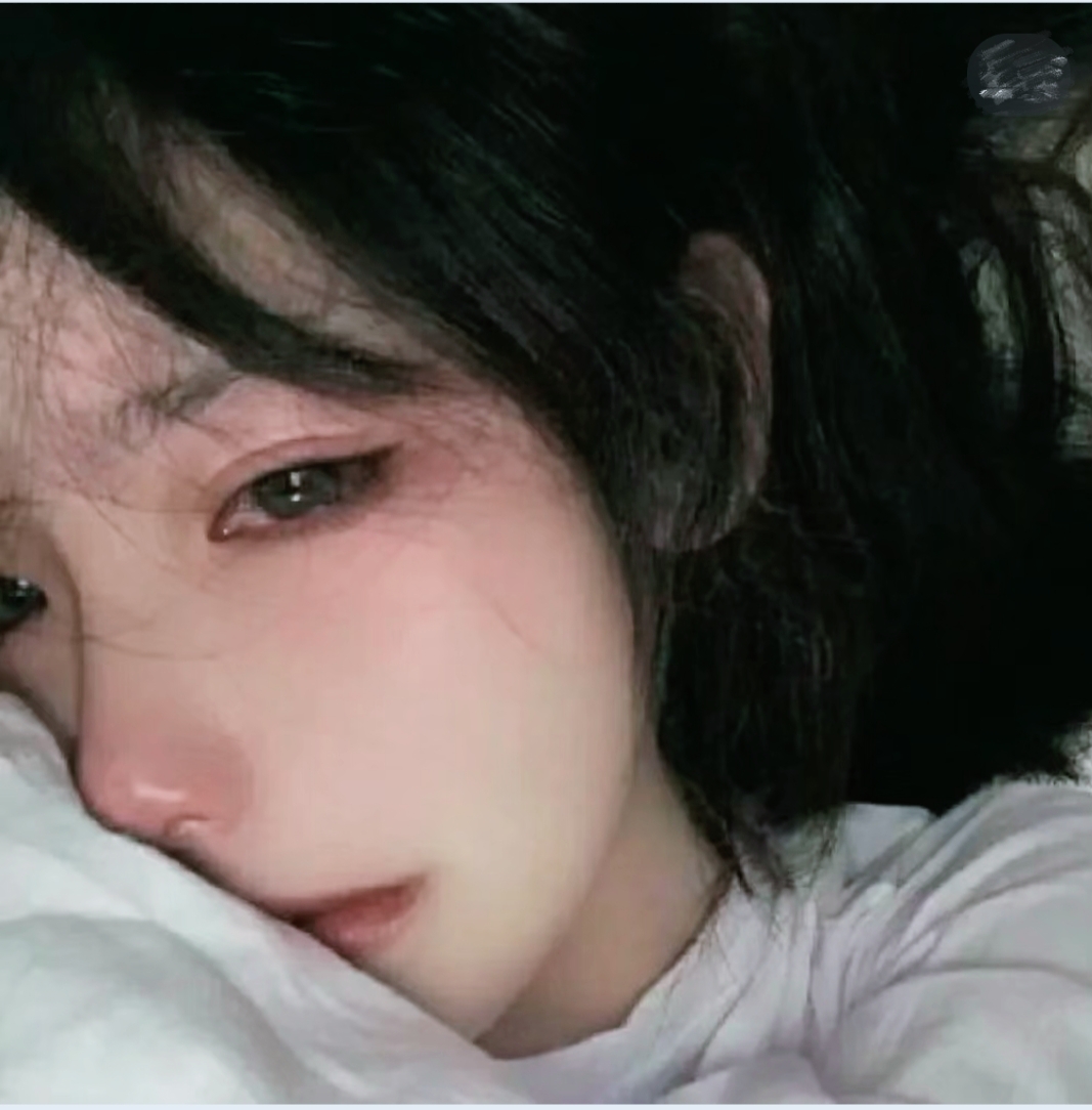 伤感的女头像