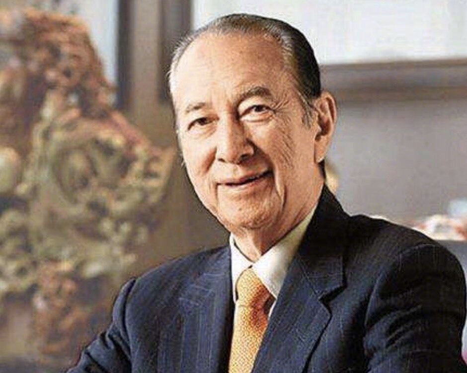 【港媒:港澳知名爱国企业家何鸿燊逝世 享年98岁】据香港"东网"报道