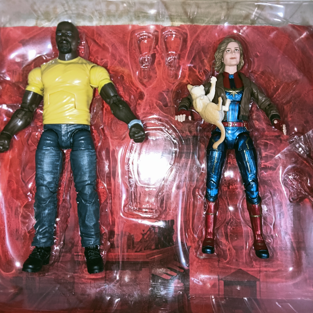 漫威 捍卫者卢克.凯奇个惊奇队长! 欢迎大家留言交流!