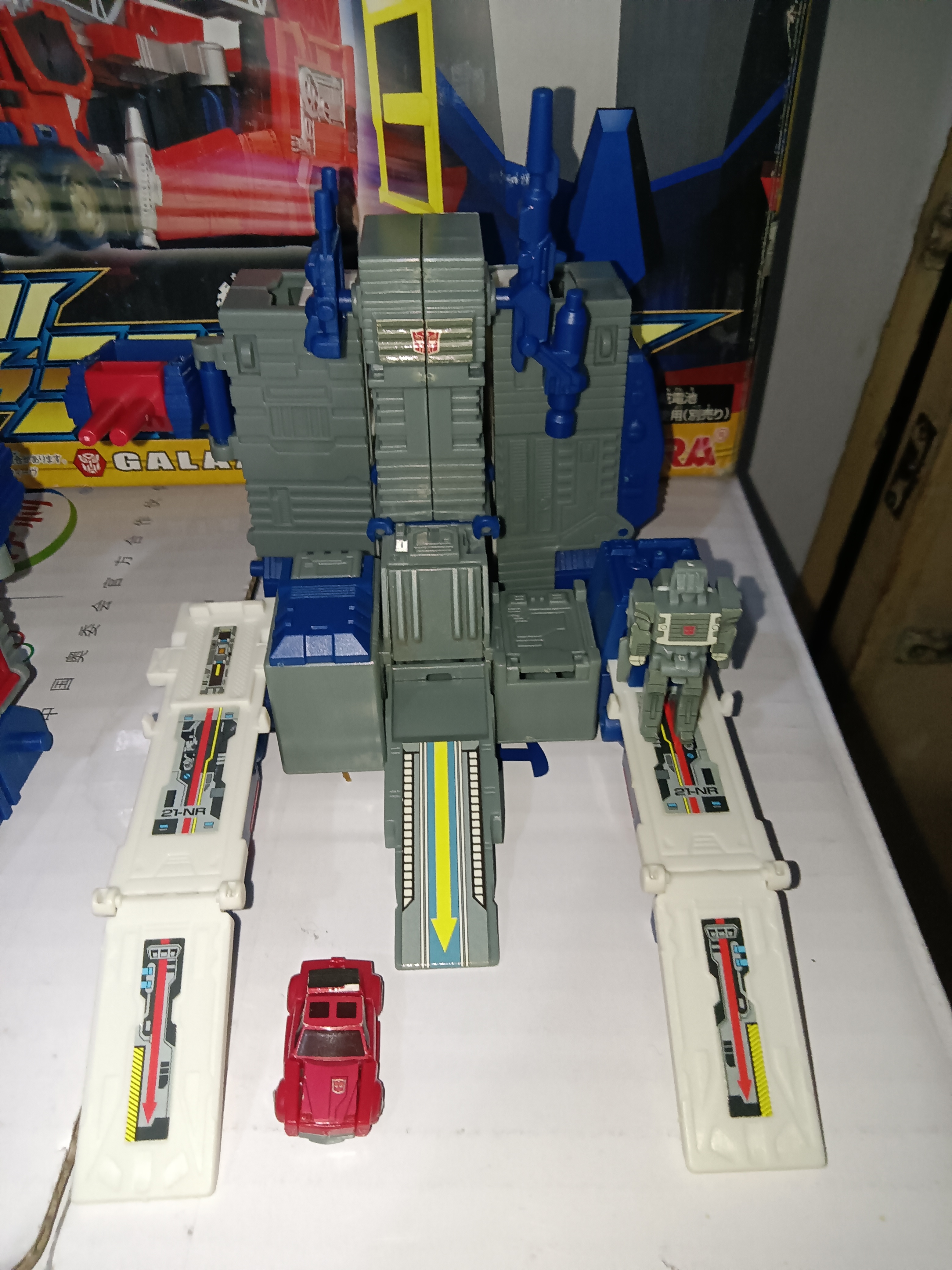 食玩 巨无霸福特! 这就是一叩首,变形! 对15(29^o^29)16