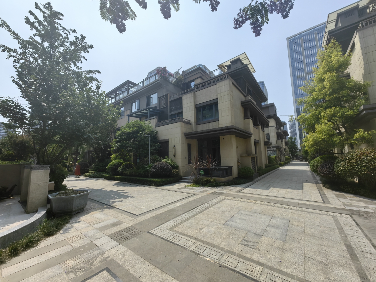 天府新区 秦皇寺商务区 广汇御园清水联排别墅 产权178平实得500平