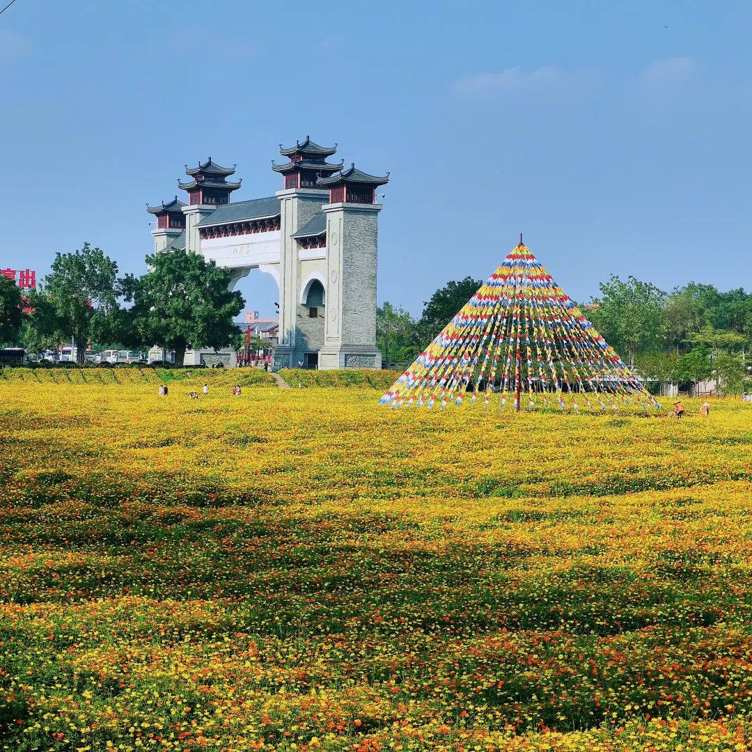 二,和客户谈生意,又不是谈恋爱,不管处于何种情况,都得有所提防