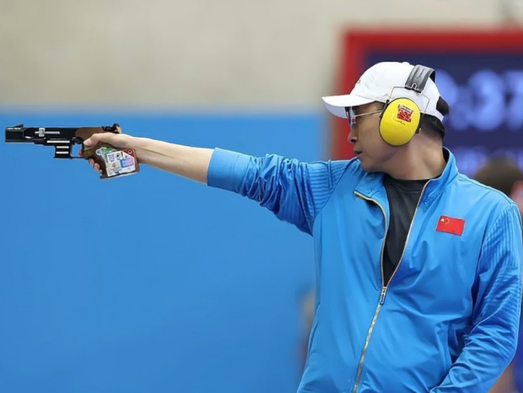 在这场奥运历史悠久的战役中,中国射击队