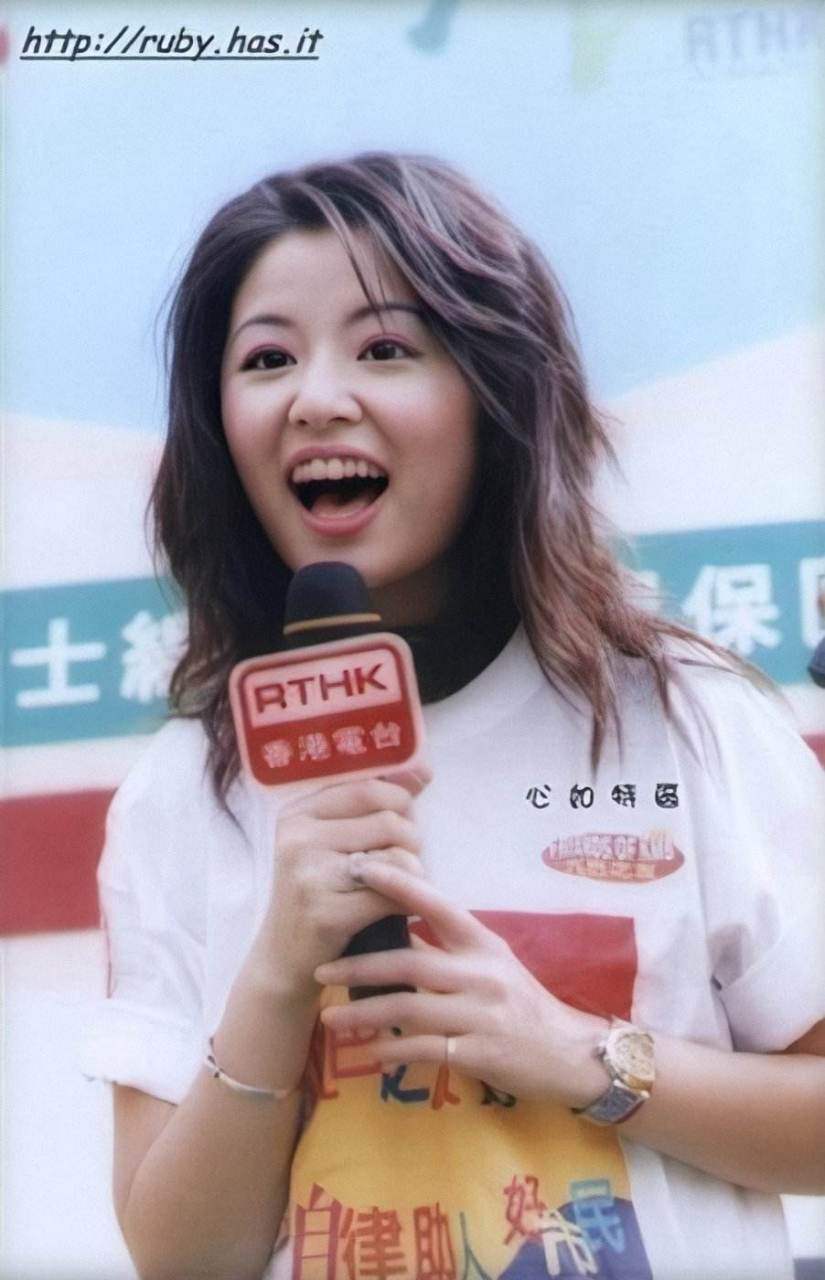 小时候真有过那么一段时间,认为林心如也算个绝色.