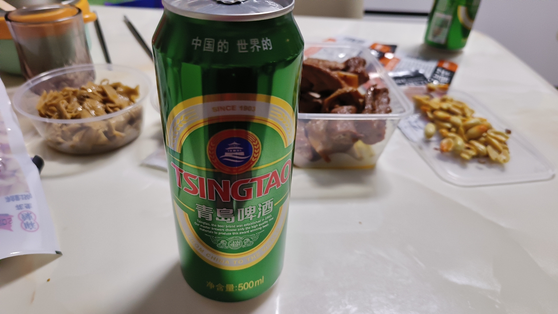 百度秋冬打卡挑战赛#冬天当然在家里喝啤酒啦