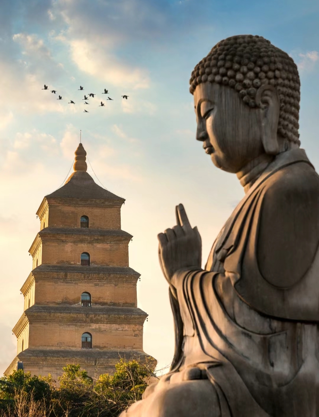 西安作为一座历史悠久的古都,拥有丰富的文化遗产和现代化的城市风貌