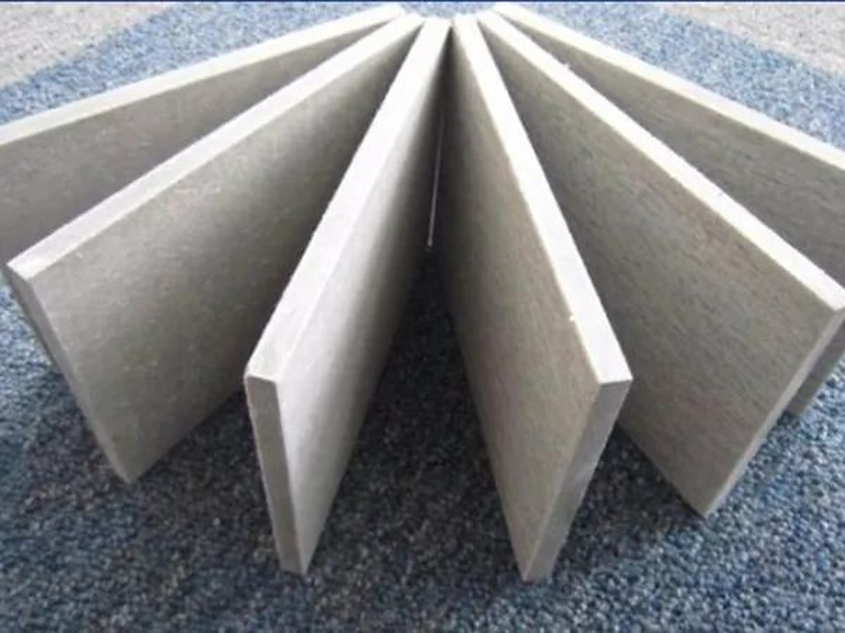 泄爆板与防爆板的差别    泄爆板与防爆板是两种功能完全不同的板.