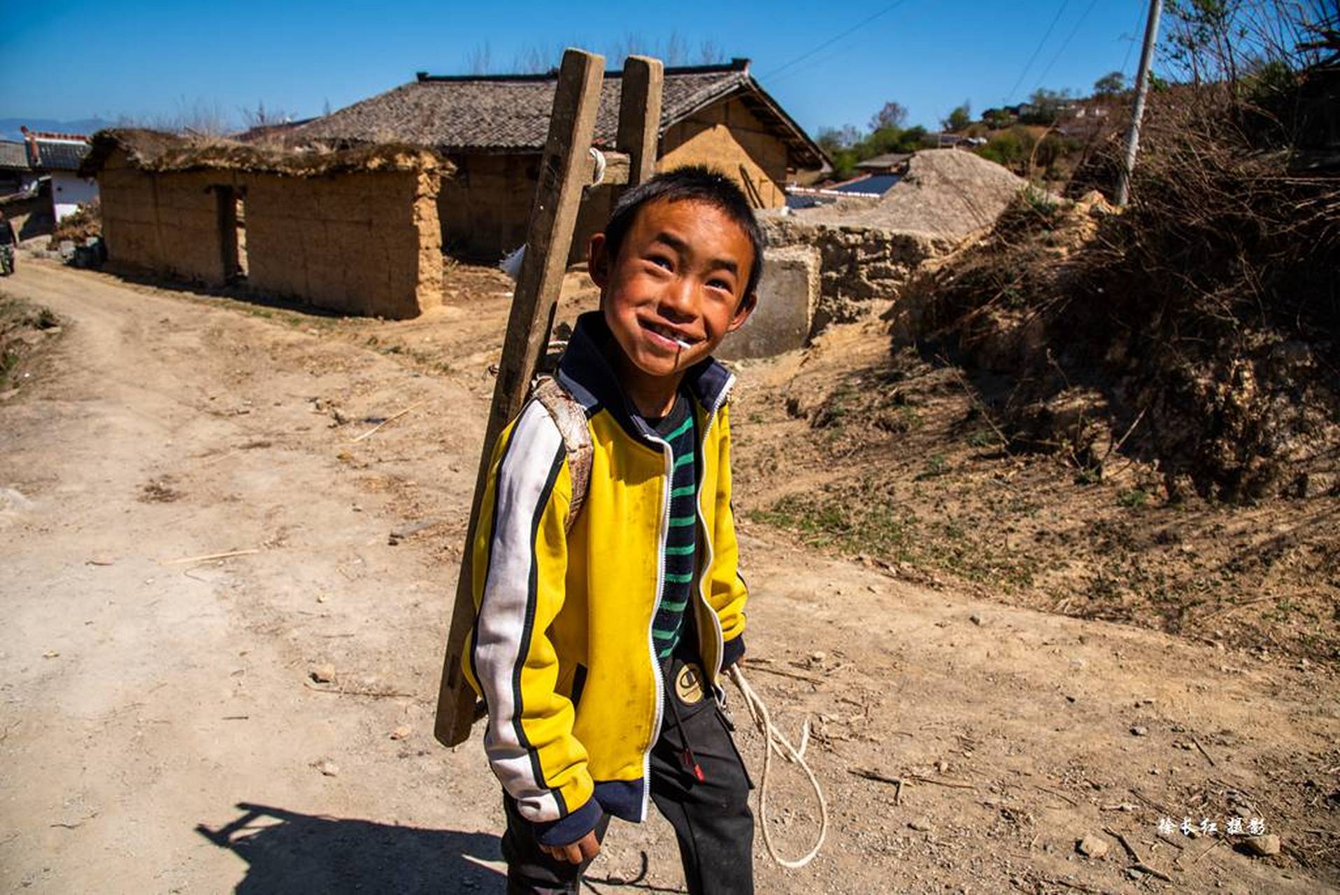 彝族千年传统民俗节日火把节,原生态赶集,幸福火车看凉山人文纪实摄影